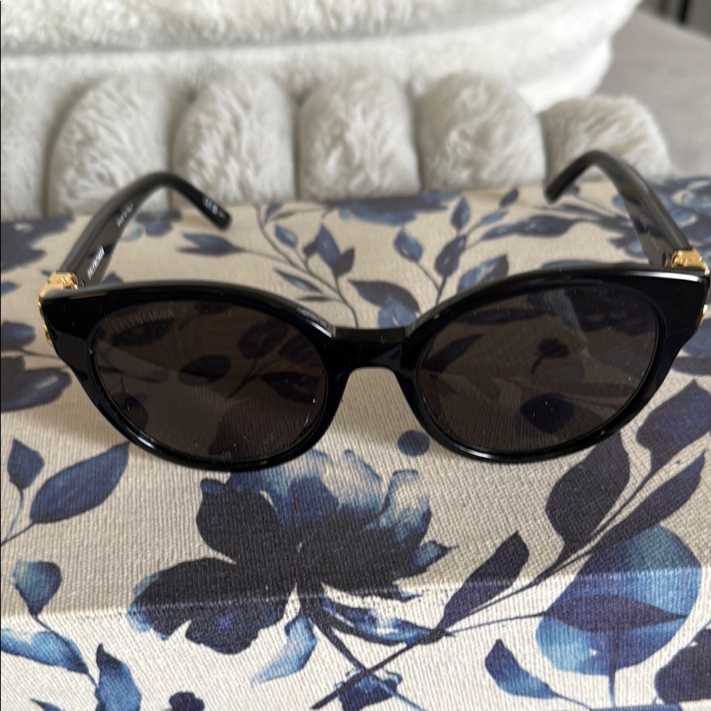 Balenciaga Black Cat-Eye Sunglasses